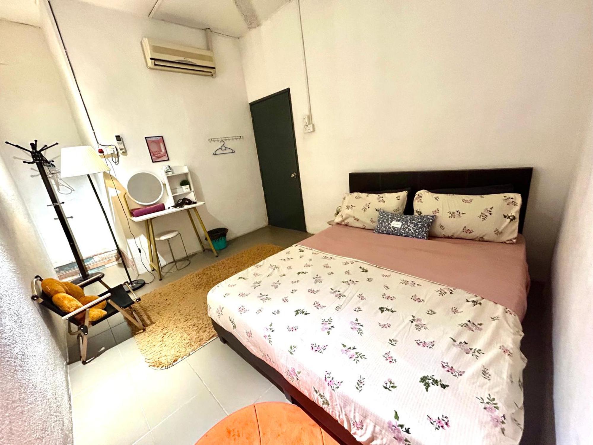 Entire 33 Cozy House • 3 Bedroom @ Alma Bukit Mertajam Exterior photo